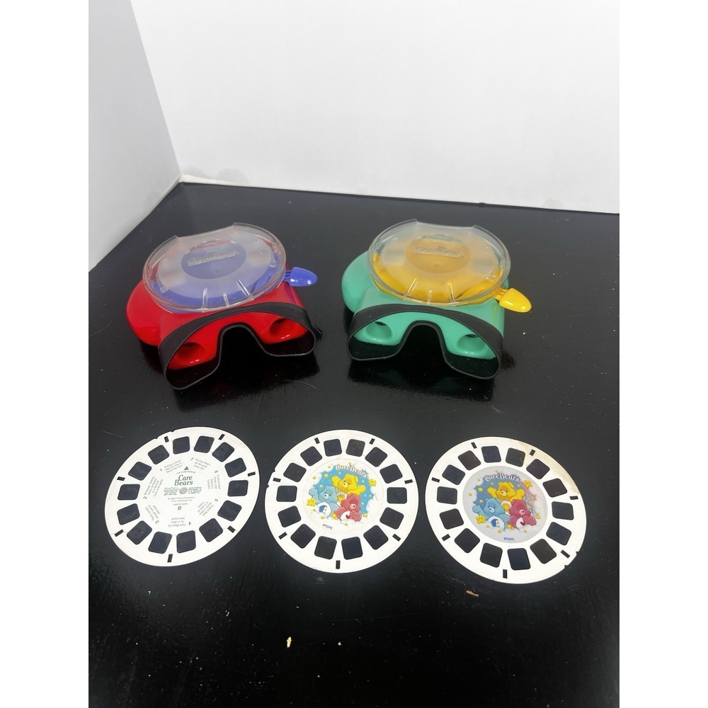 2 Fisher Price Mattel View Master 3D 2002 Viewer Mattel 22 Reels Vintage Gift